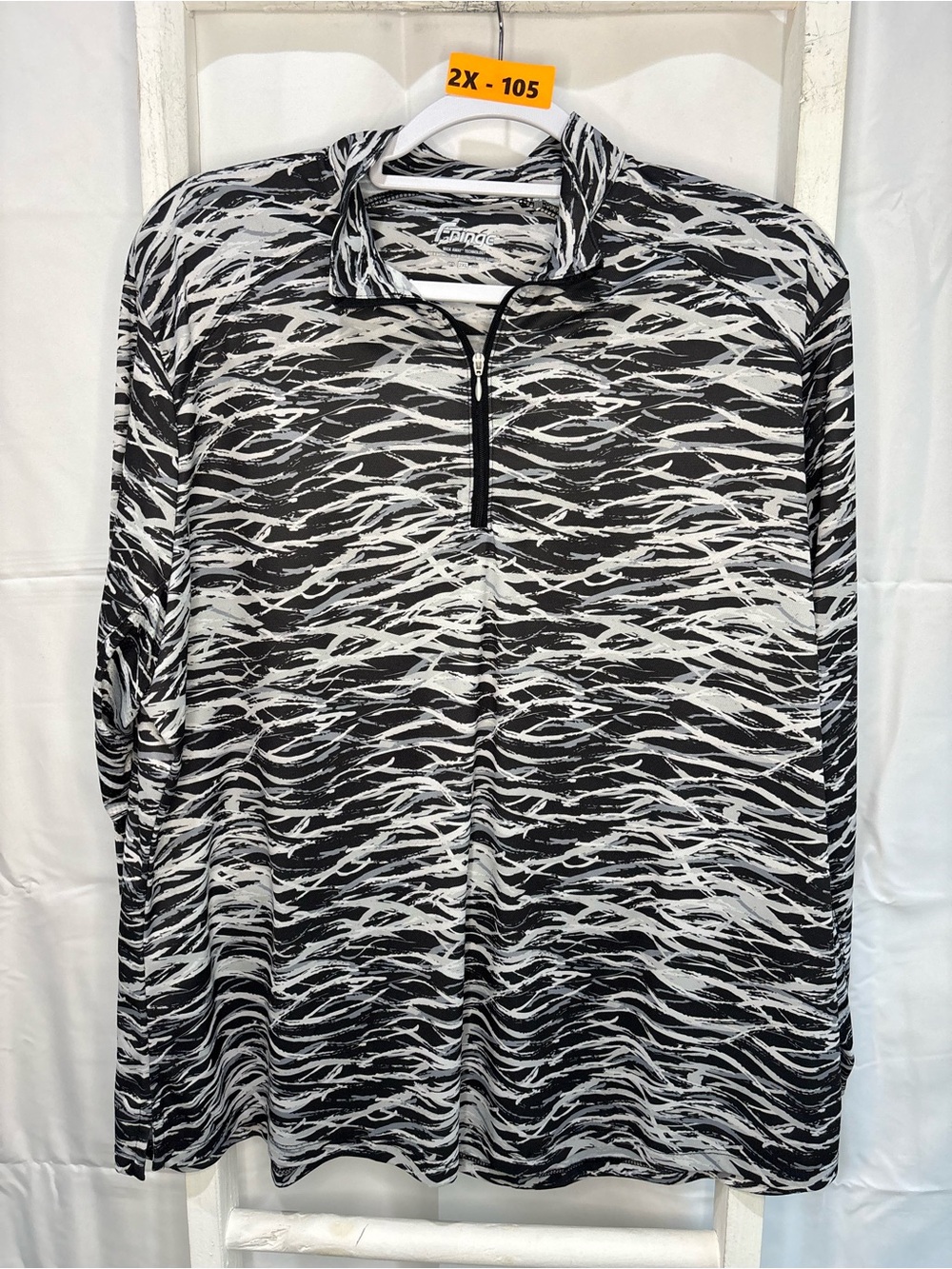 Fringe Studio Black & White Abstract Wave Zip-Up Top